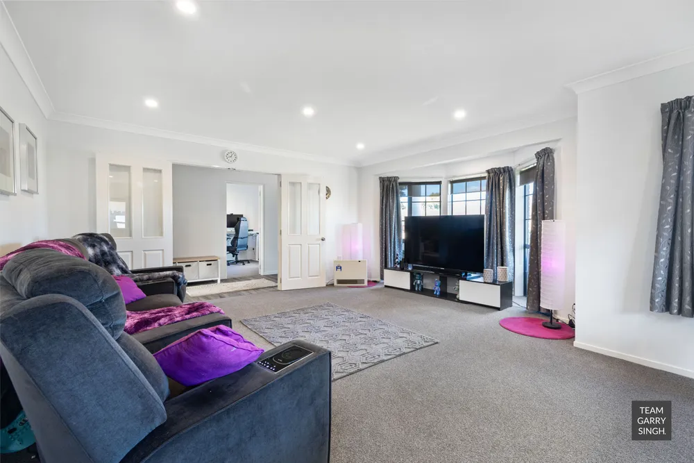 Photos of 74 Longford Park Drive