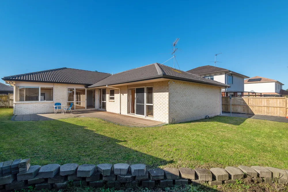 Photos of 6 Banshire Close