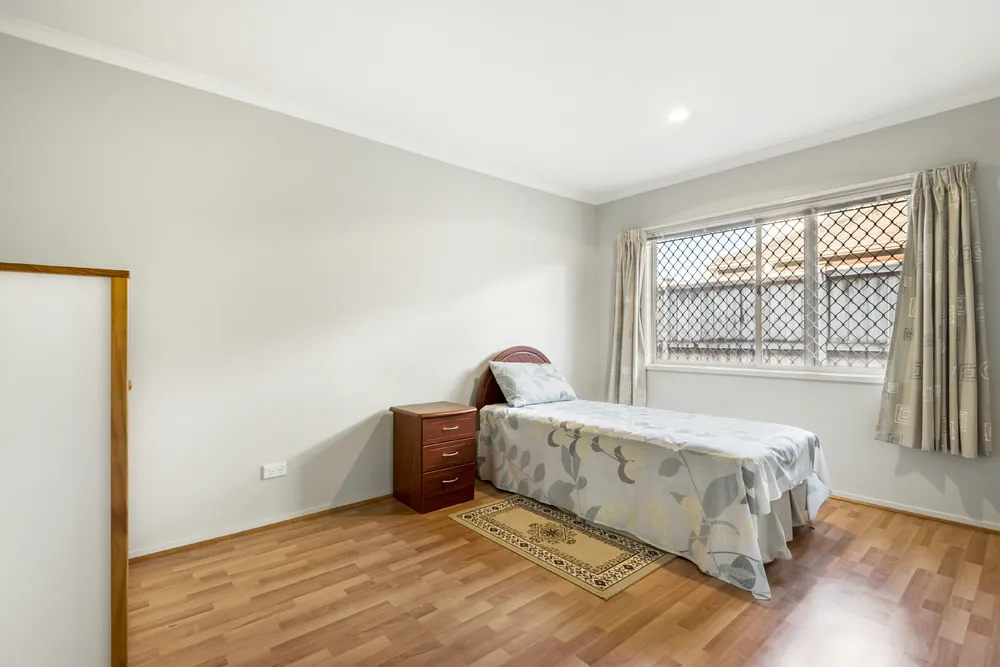 Photos of 6 Banshire Close