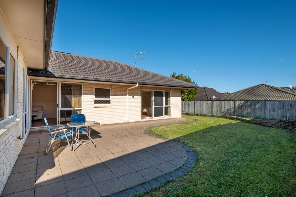 Photos of 6 Banshire Close