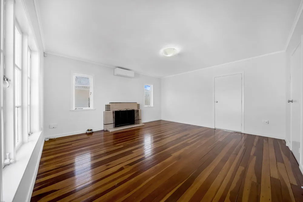 Photos of 685 Hillsborough Road