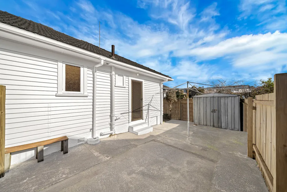 Photos of 685 Hillsborough Road