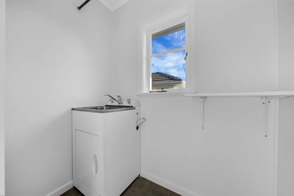 Photos of 685 Hillsborough Road