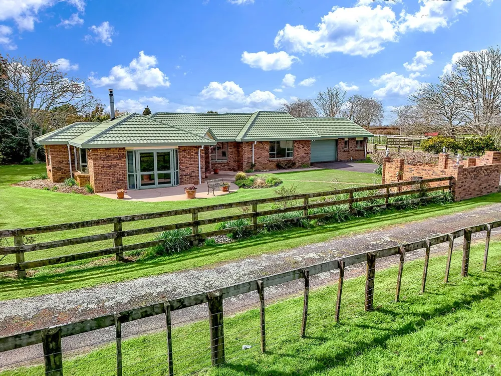 Photos of 54C Hartstone Road