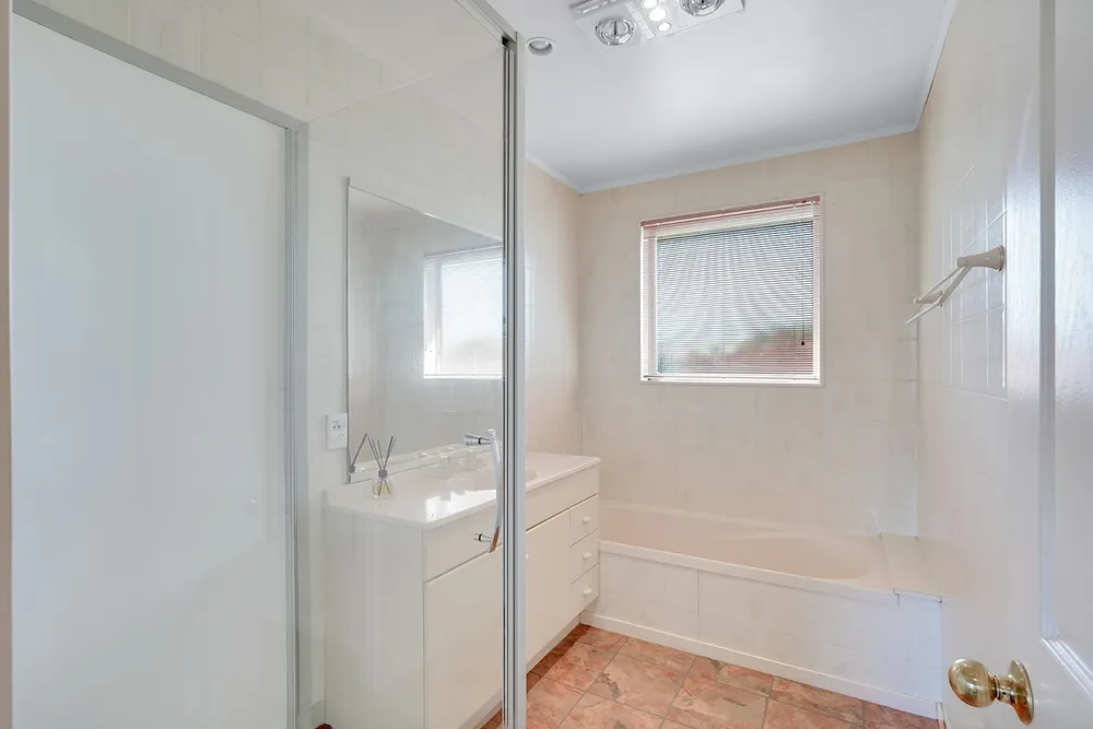 Photos of 54C Hartstone Road