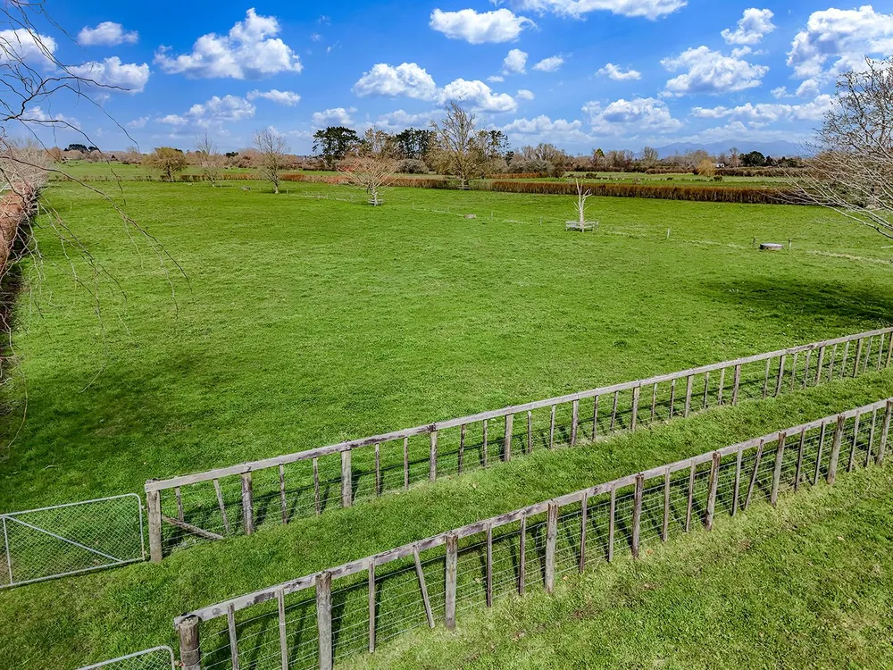 Photos of 54C Hartstone Road