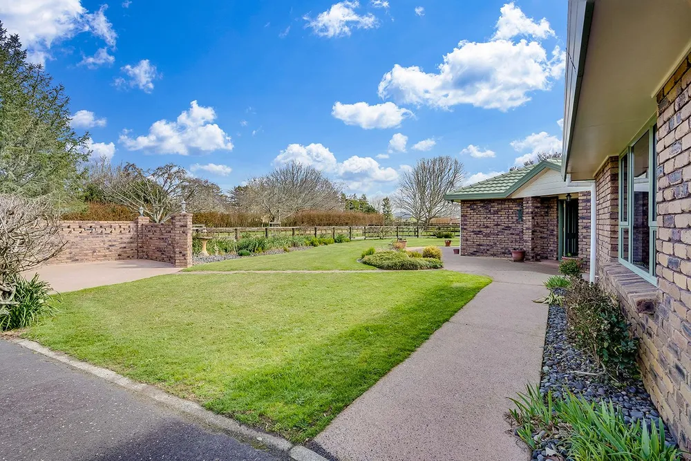 Photos of 54C Hartstone Road