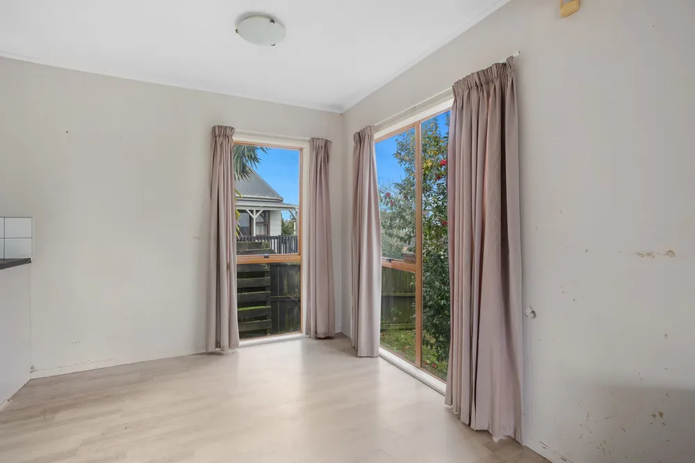 Photos of 265 Mahia Road