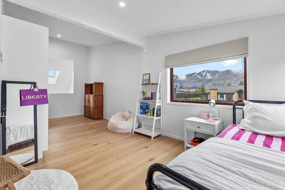 Photos of 7 Moonraker Place