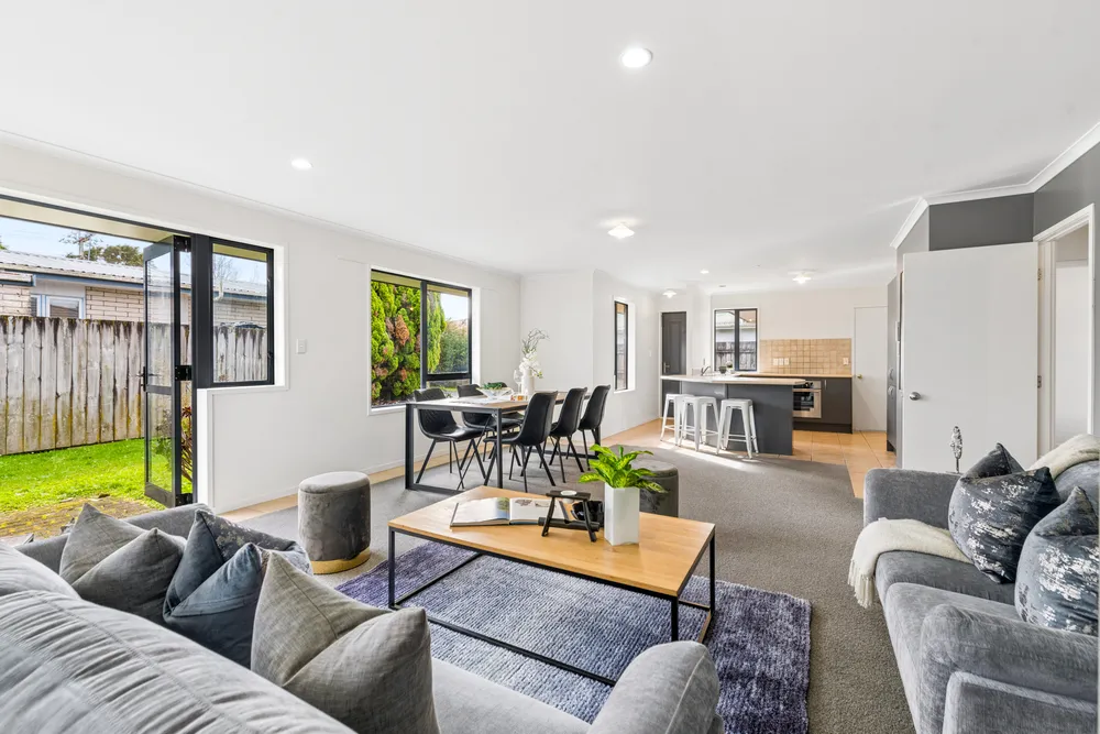 Photos of 75A Clevedon Road