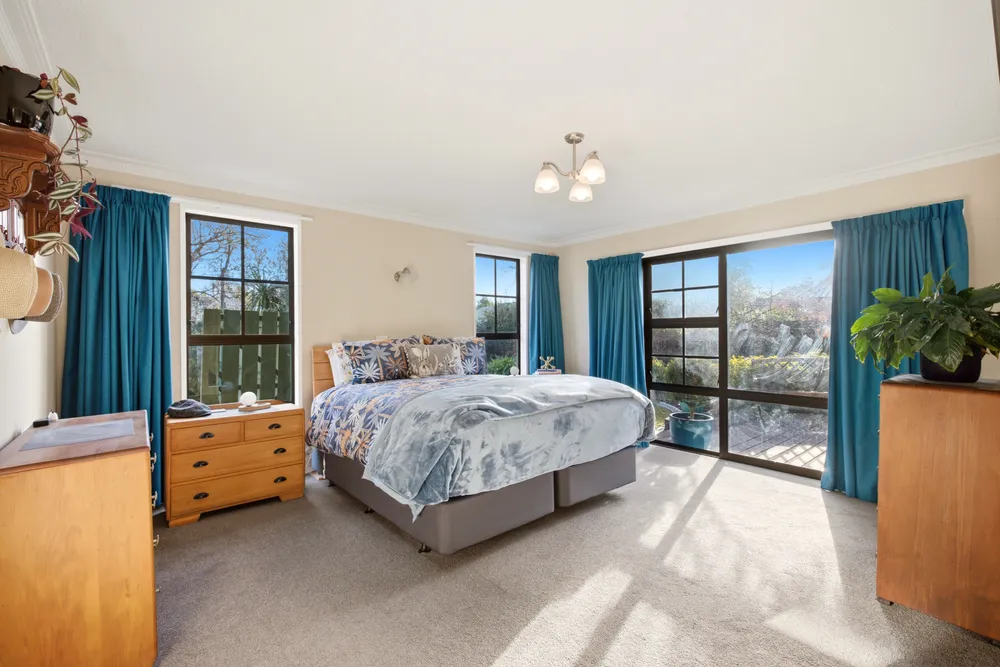 Photos of 22 Parkhouse Drive