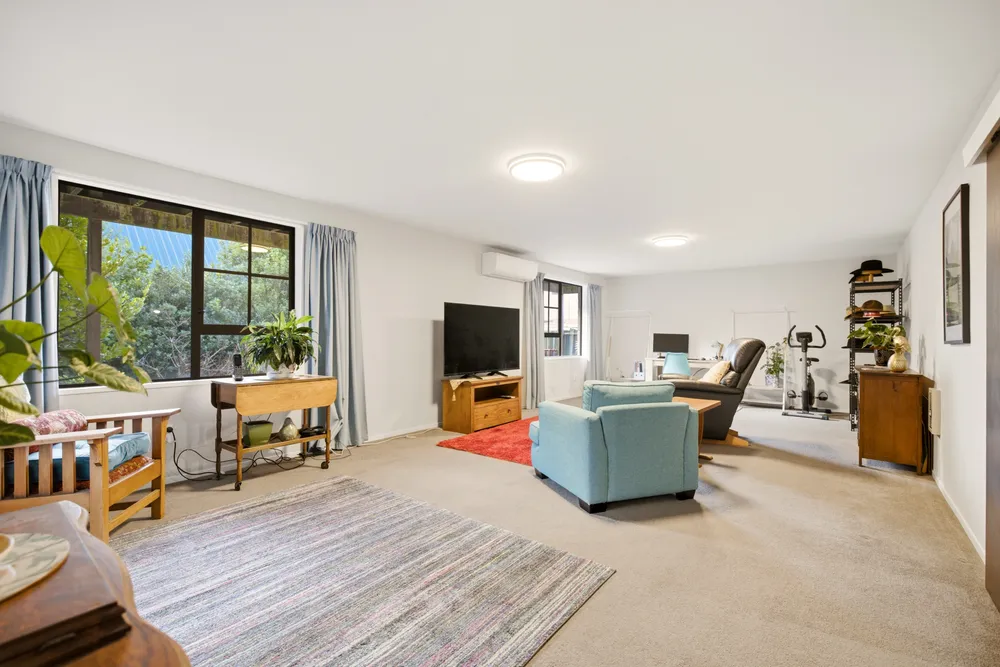 Photos of 22 Parkhouse Drive