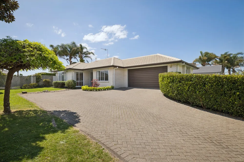 Photos of 49 Gravatt Road