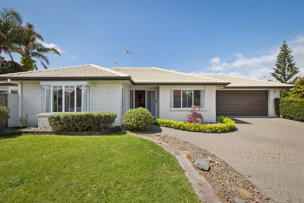 Photos of 49 Gravatt Road