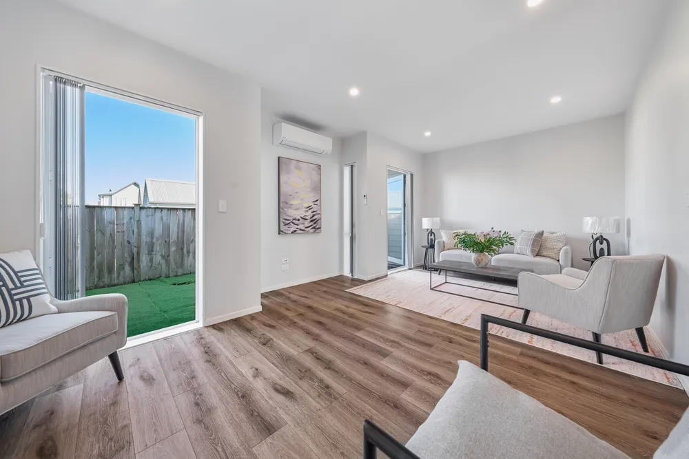Photos of 6 Riroriro Close