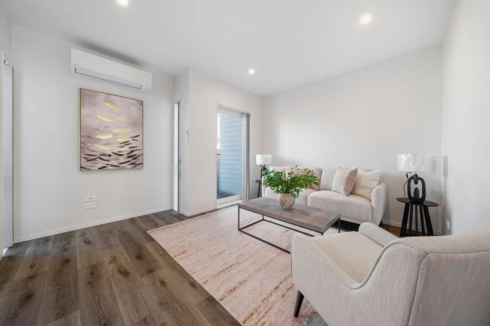 Photos of 6 Riroriro Close