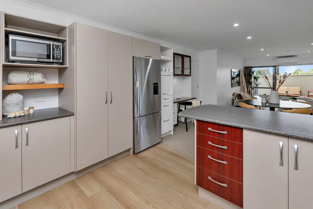 Photos of 4 Conifer Grove
