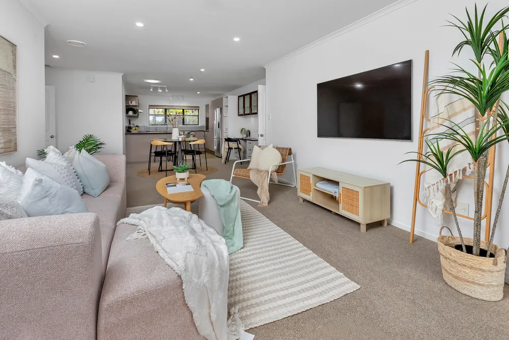 Photos of 4 Conifer Grove