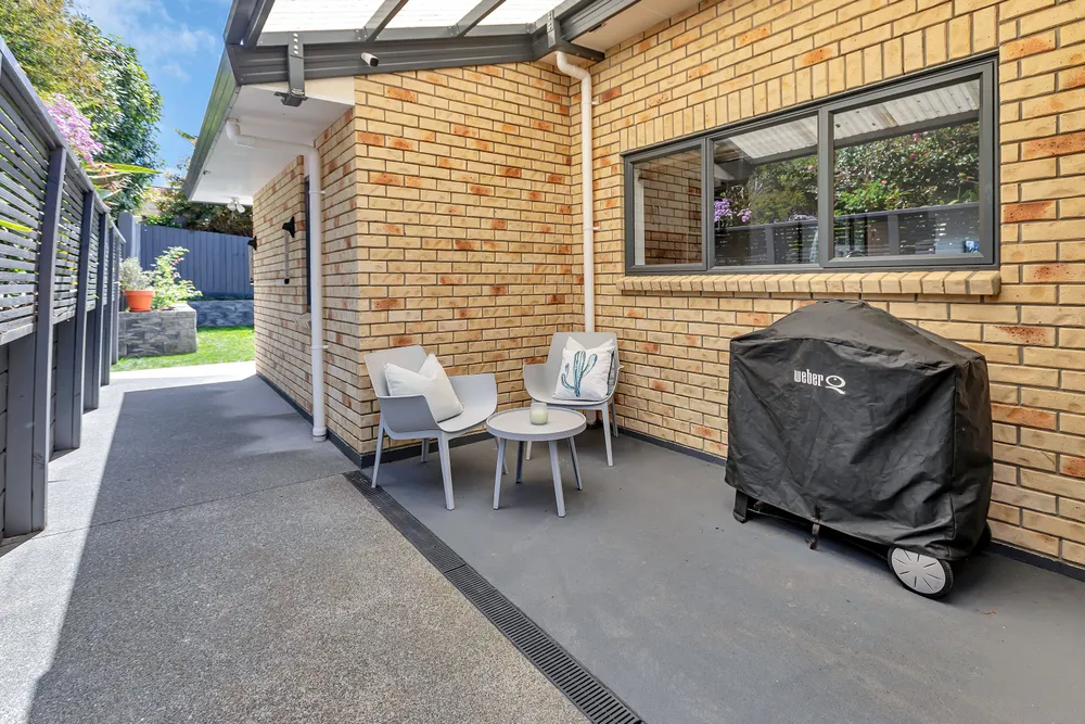 Photos of 4 Conifer Grove