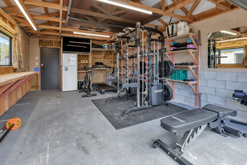 Photos of 4 Conifer Grove