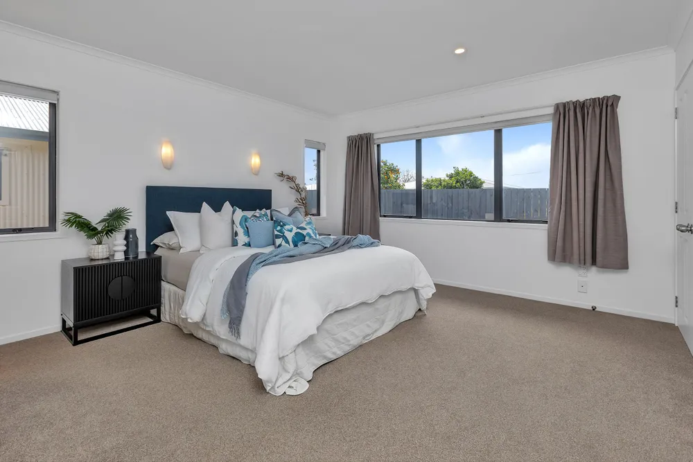 Photos of 4 Conifer Grove