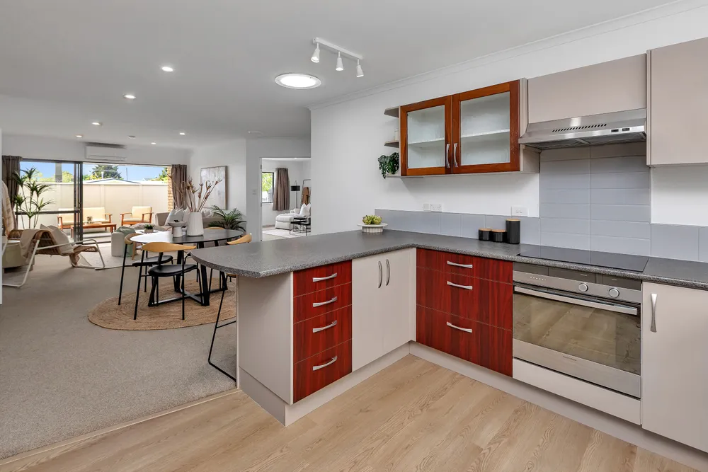 Photos of 4 Conifer Grove