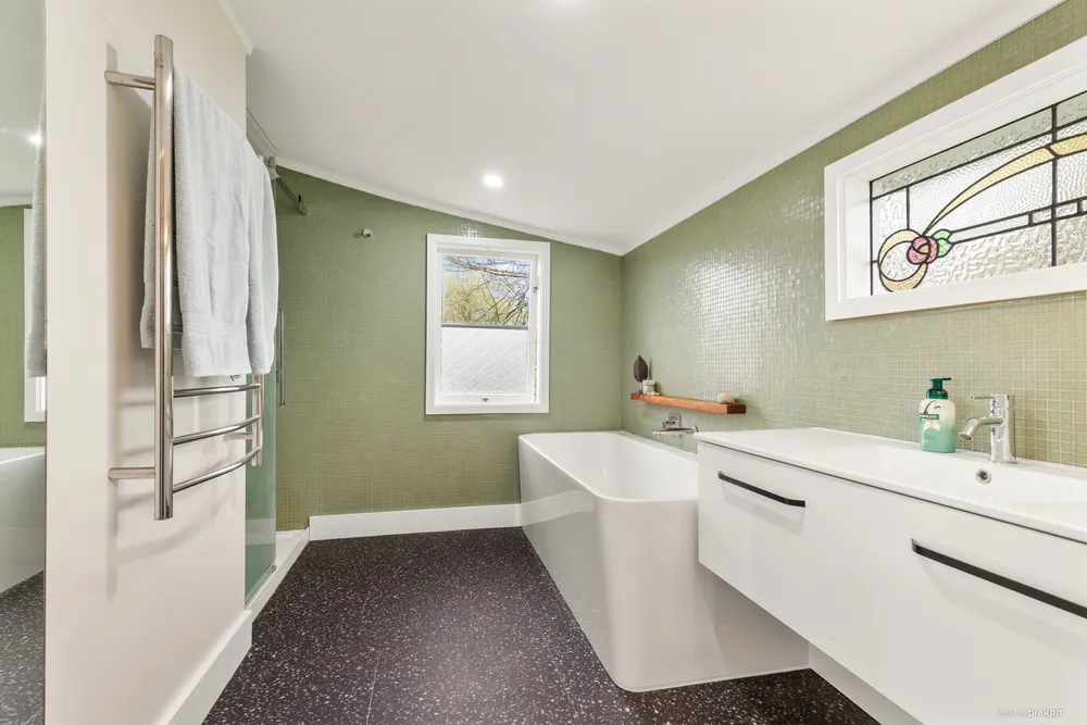 Photos of 108 Wily Road