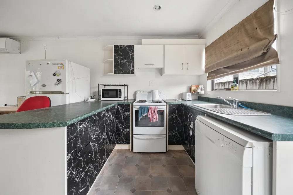 Photos of 315 Massey Road