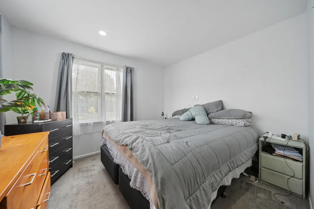 Photos of 315 Massey Road