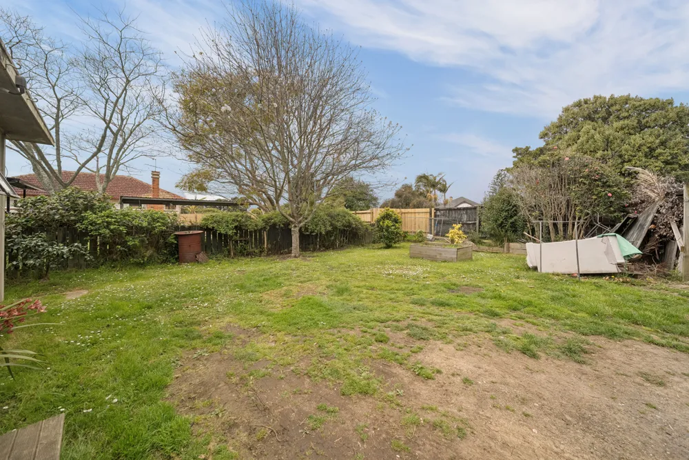 Photos of 315 Massey Road