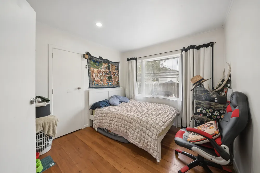 Photos of 315 Massey Road