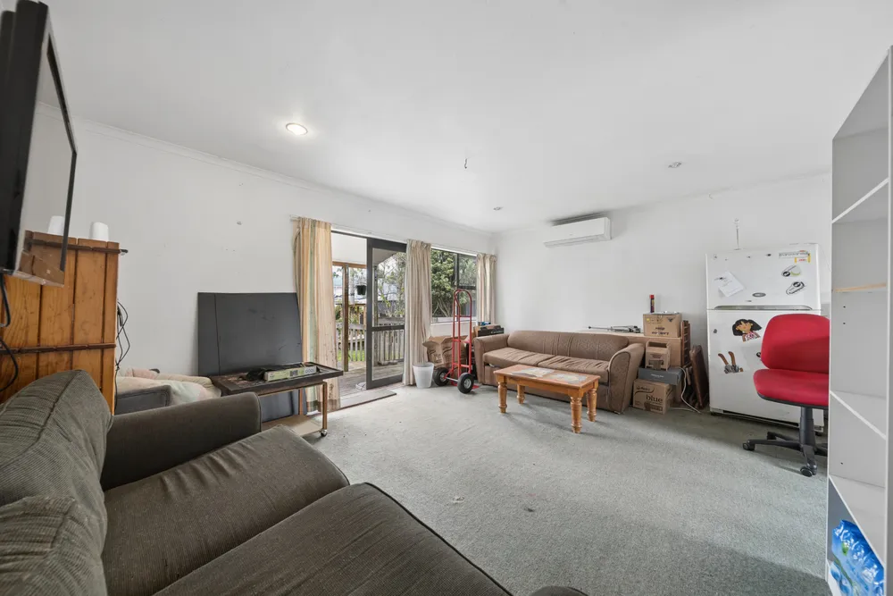 Photos of 315 Massey Road
