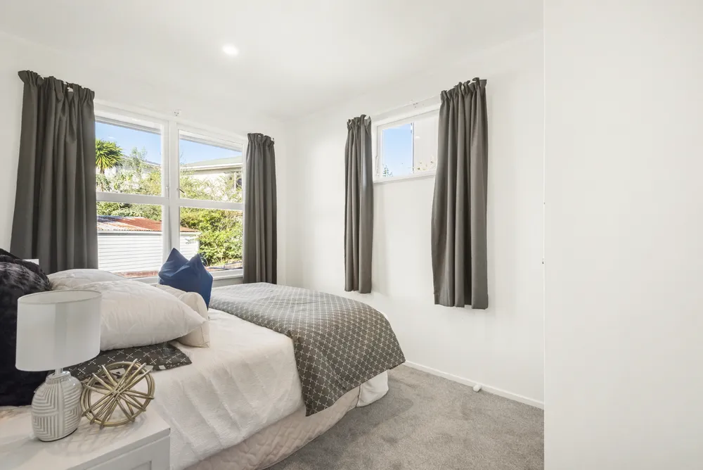 Photos of 8 Silver Birch Rise