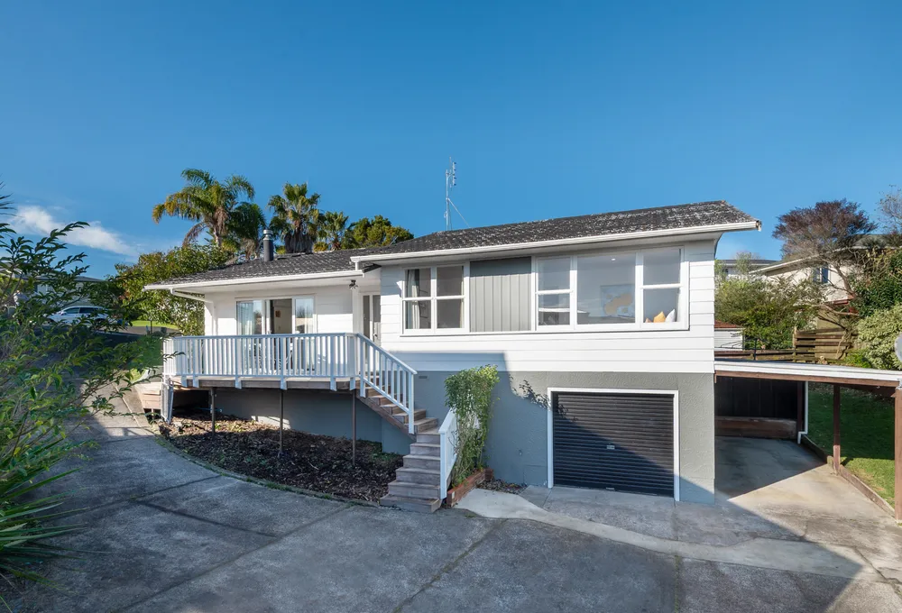 Photos of 8 Silver Birch Rise