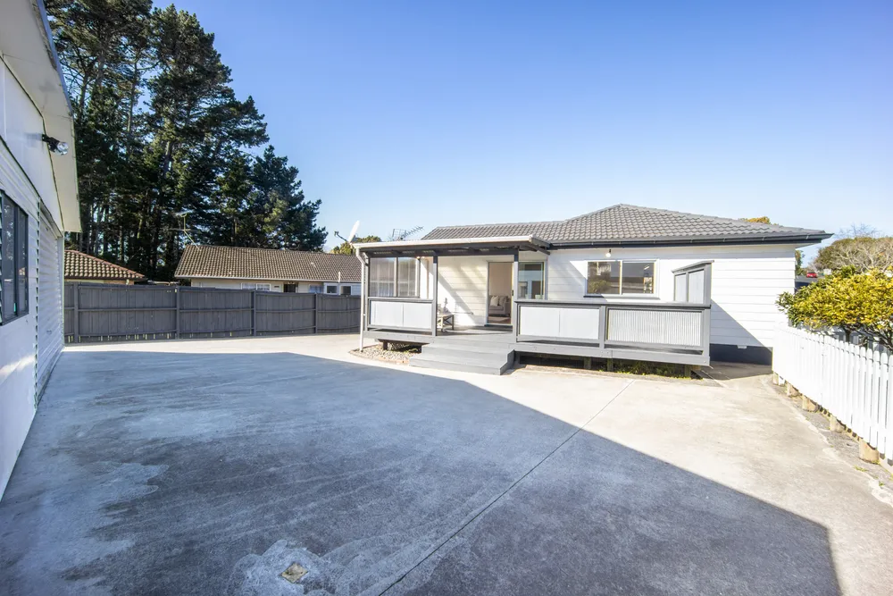 Photos of 37 Claverdon Drive