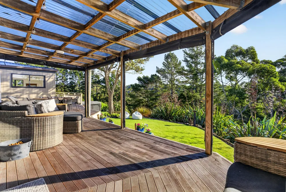 Photos of 1001 Hunua Road