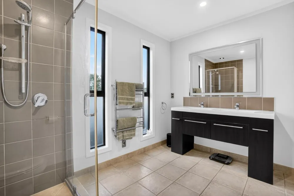 Photos of 1001 Hunua Road