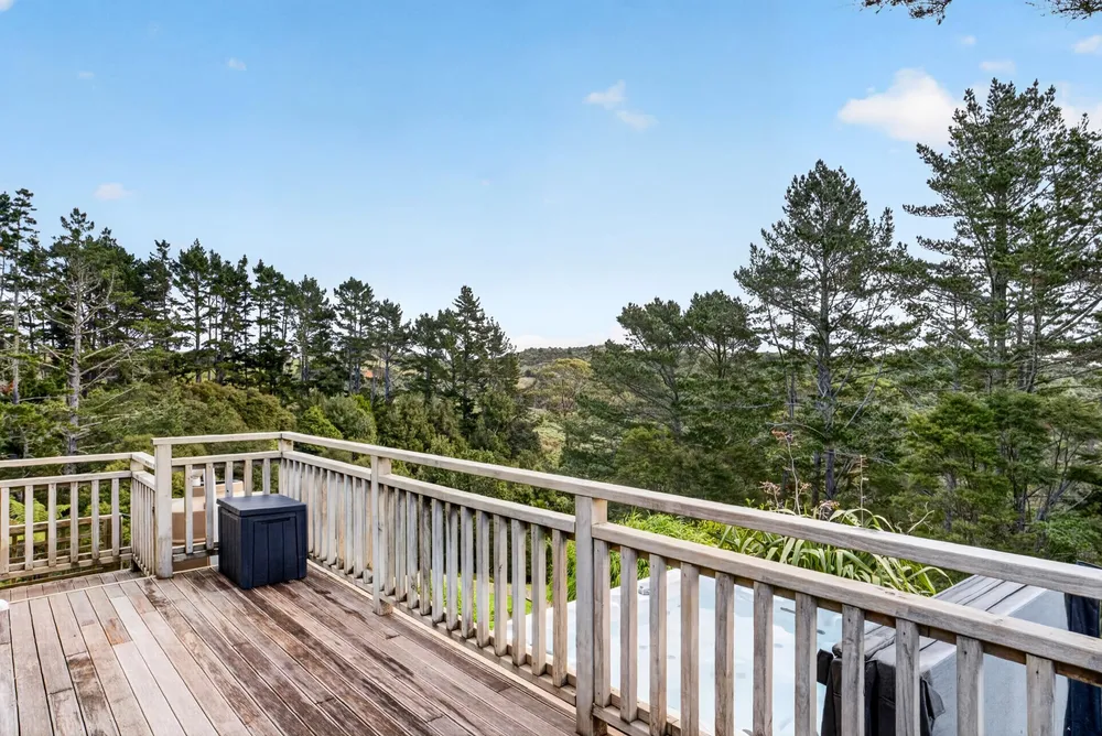 Photos of 1001 Hunua Road