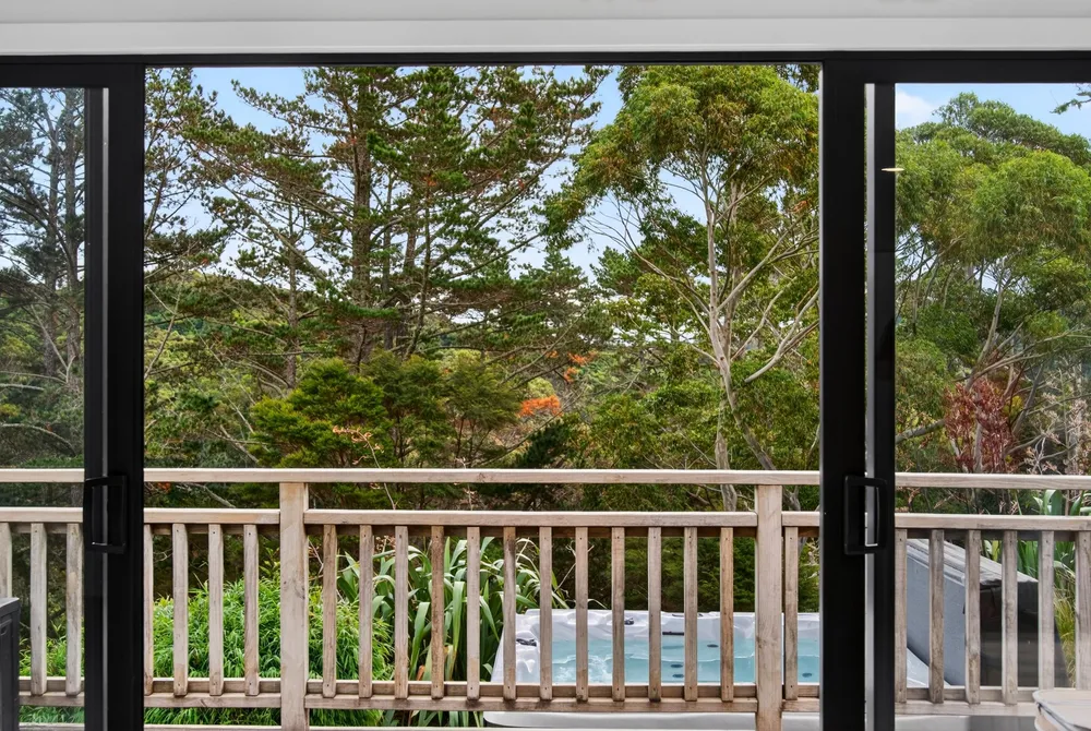 Photos of 1001 Hunua Road