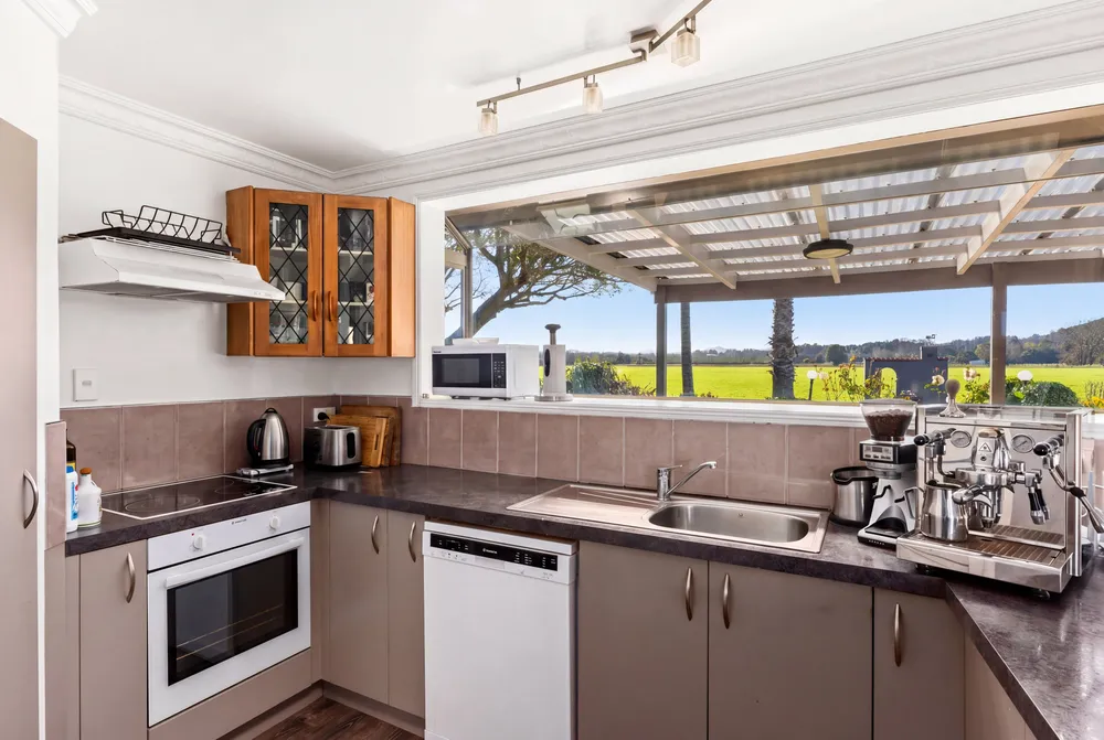 Photos of 35 Bond Road