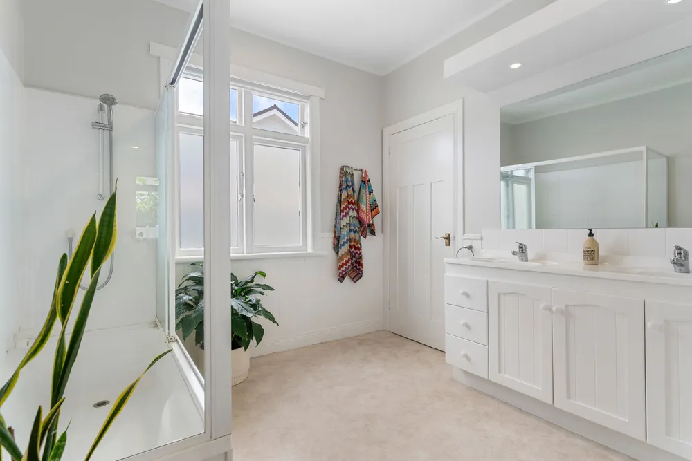 Photos of 10 Peary Road
