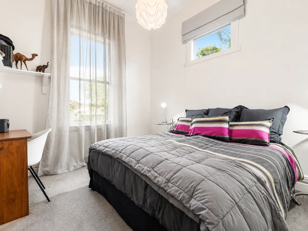 Photos of 3 Leslie Avenue