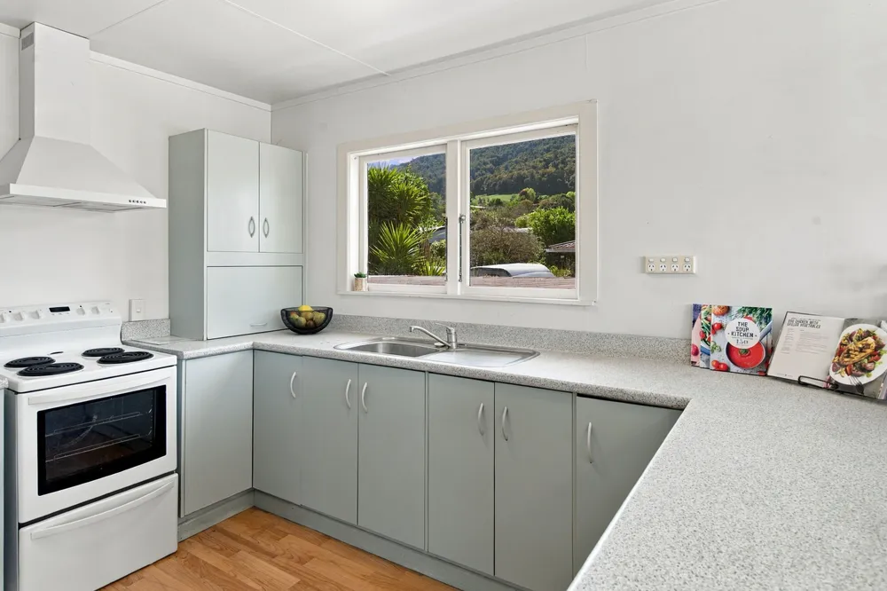 Photos of 2 Spencer Street