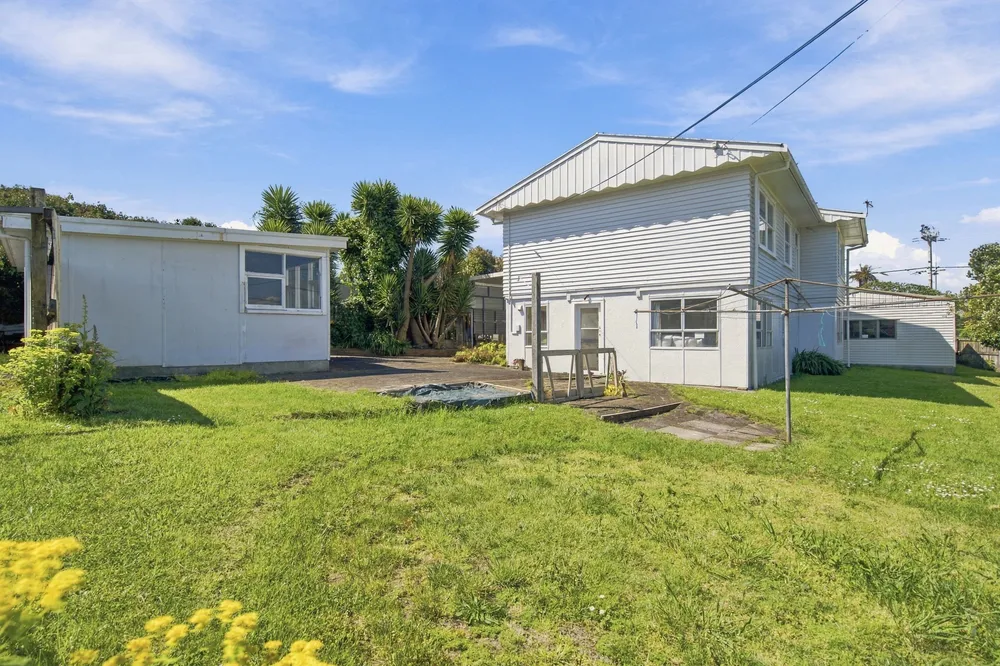 Photos of 2 Spencer Street