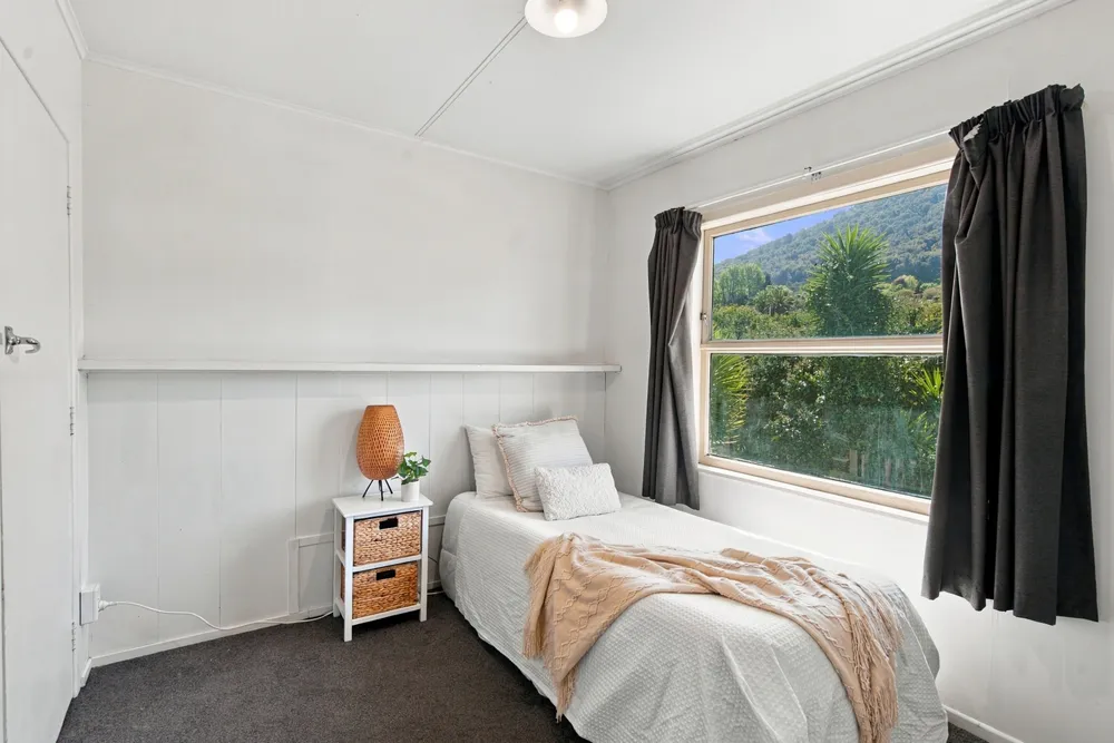 Photos of 2 Spencer Street