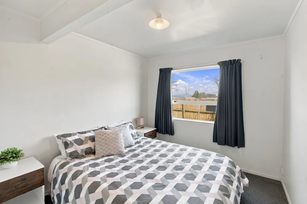 Photos of 2 Spencer Street
