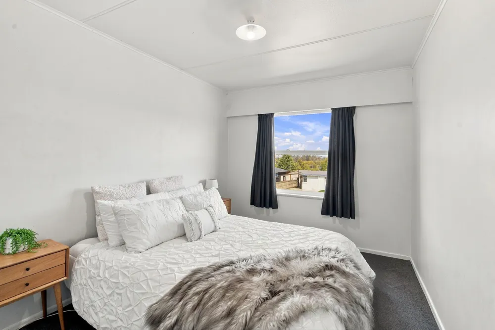 Photos of 2 Spencer Street