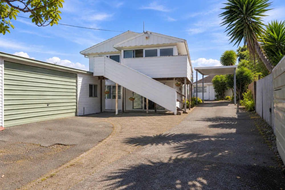 Photos of 2 Spencer Street