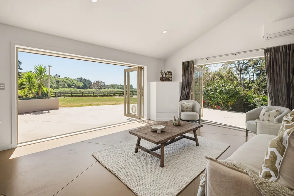 Photos of 19 Waioroi Place