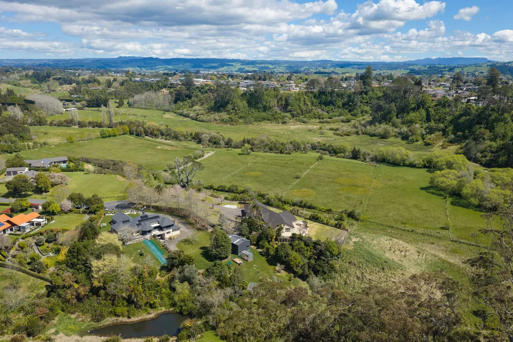 Photos of 19 Waioroi Place